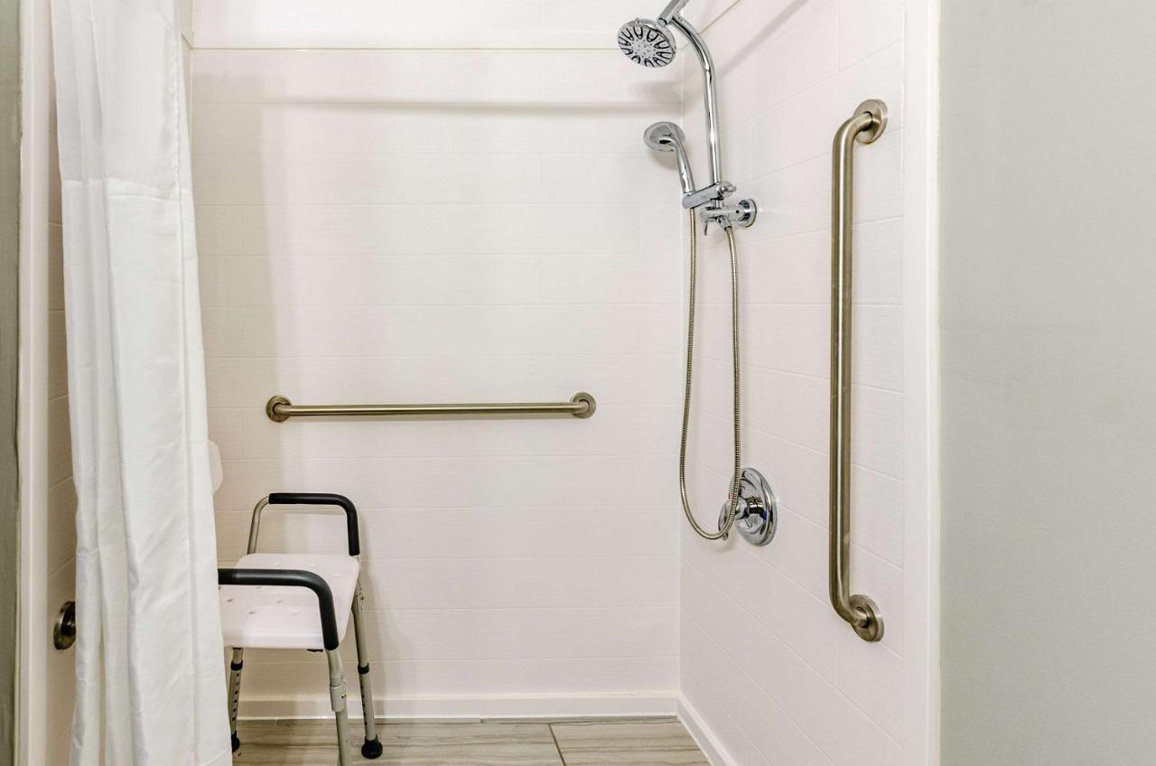 Quality Inn Бристоль Екстер'єр фото